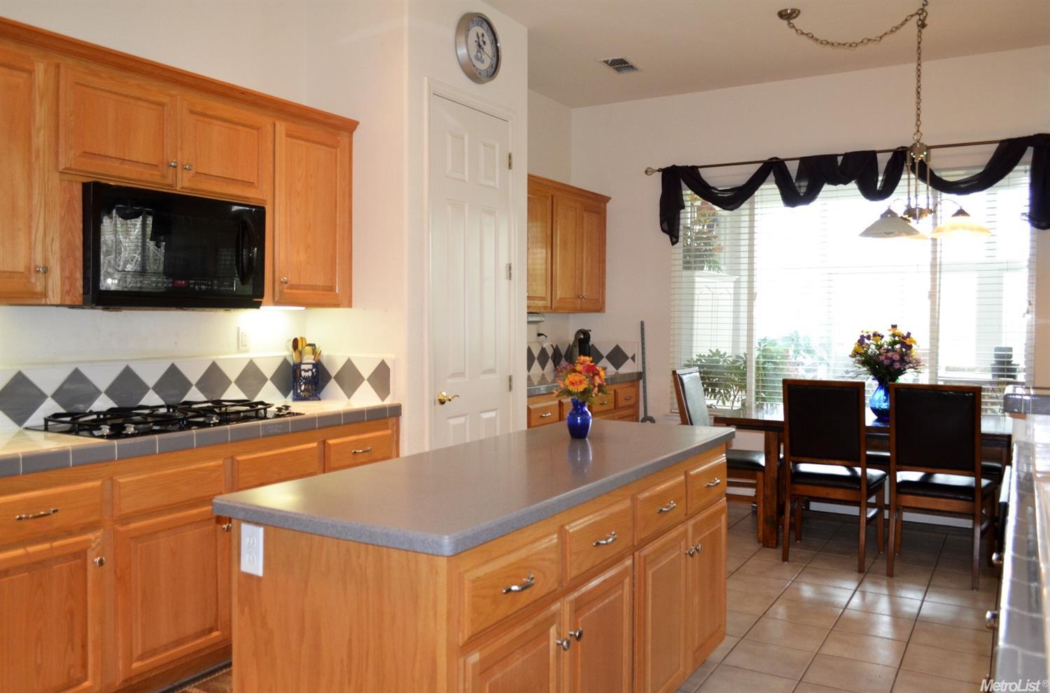 4216 Silver Spur Court, Rocklin, United States 95765