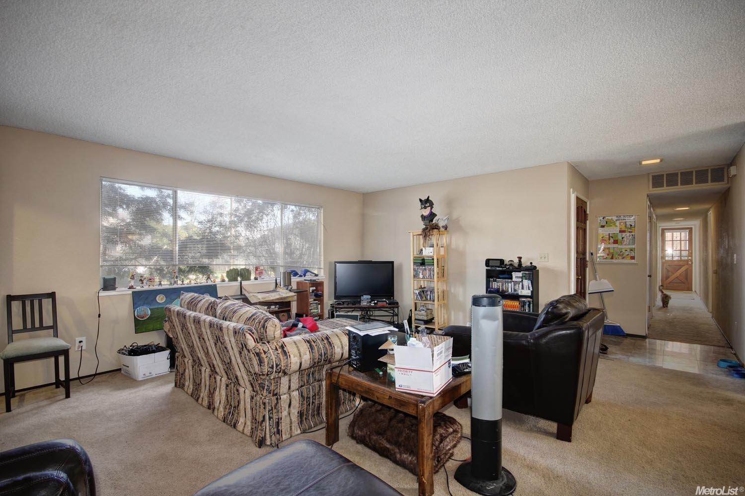 1430V St, Sacramento, United States 95818