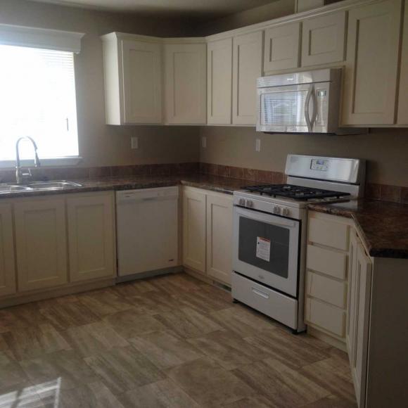 Briarwood Mobile Home Park 2950 Routier Rd #25Sacramento, CA 95827