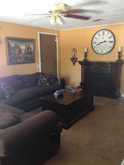 Village Green Mobile Home Community 130 Village CircleSacramento, CA 95838