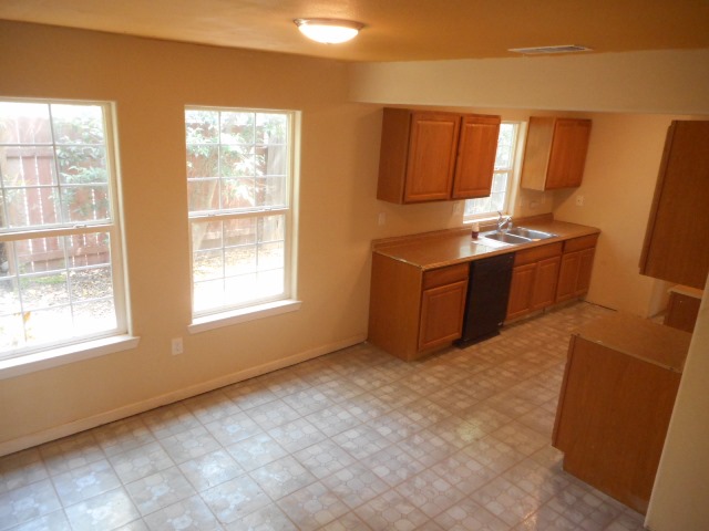 1209 Los Robles BlvdSacramento, CA, 95838Sacramento County