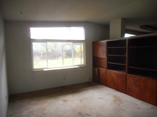 5029 Holyoke WaySacramento, CA, 95841Sacramento County