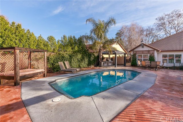 1081 Lia Way, Chico, CA 95926