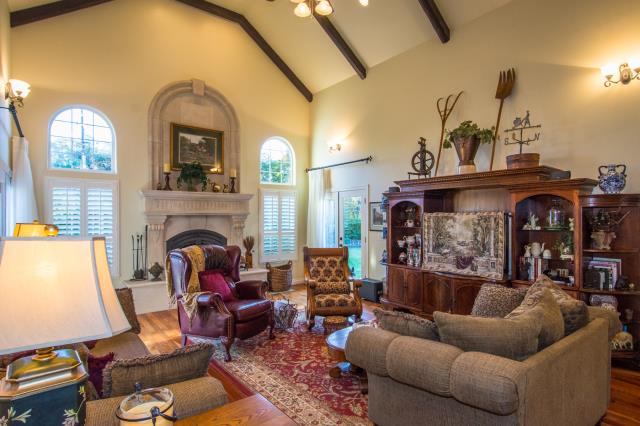 240 SPEEDWAY AVE., Chico, United States 95928