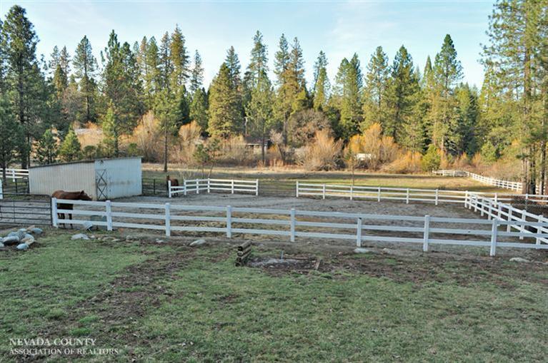 13254 Peardale Rd, Grass Valley, United States 95945