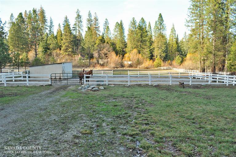 13254 Peardale Rd, Grass Valley, United States 95945