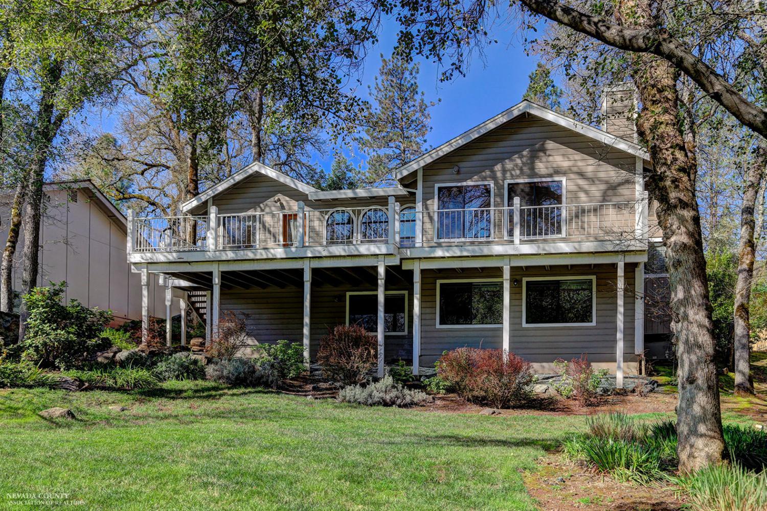19046 Lake Forest Dr, Penn Valley, United States 95946
