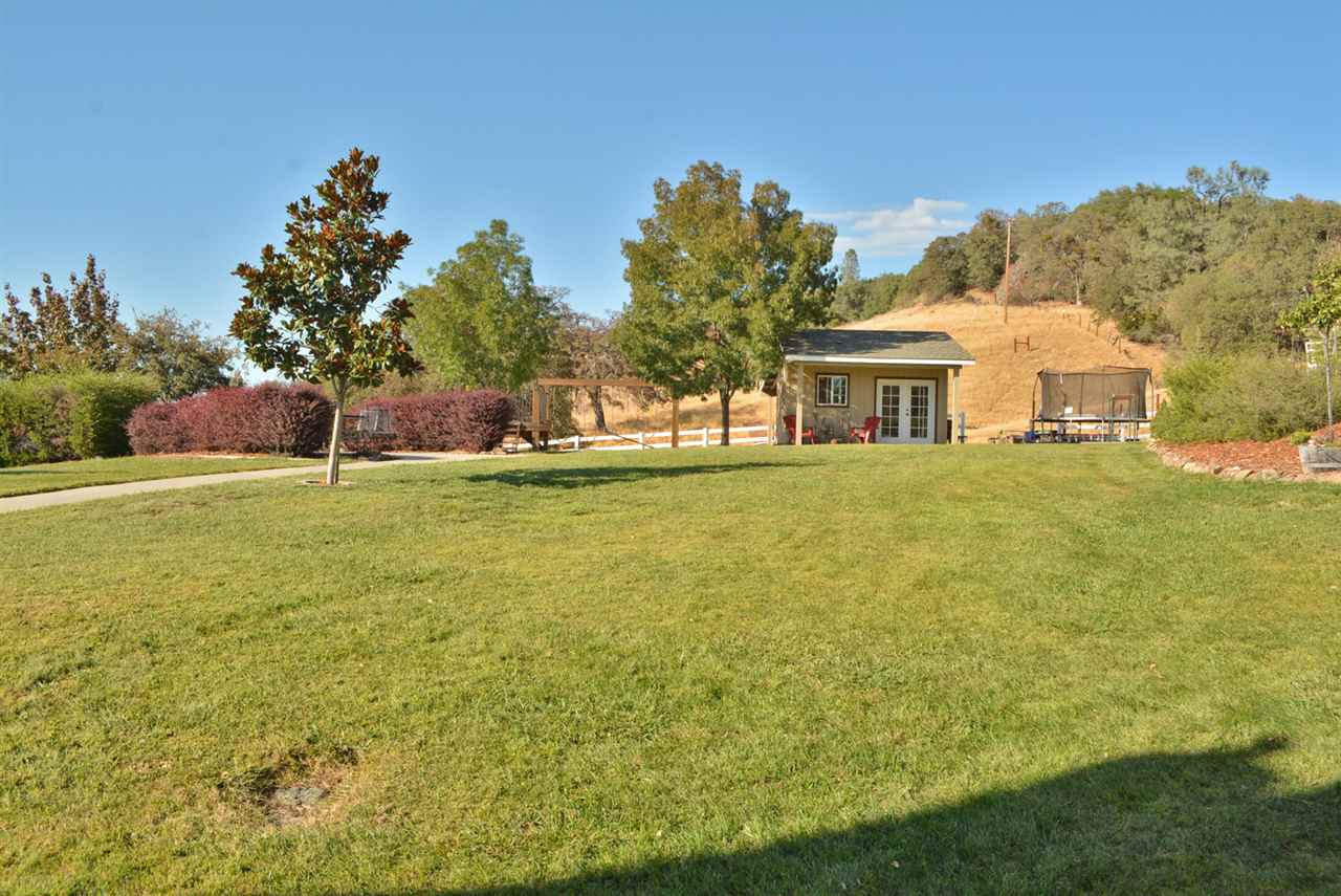 24105 Clayton Road, Grass Valley, CA 95949