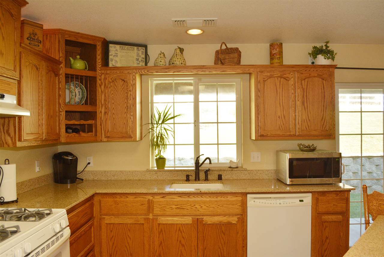 24105 Clayton Road, Grass Valley, CA 95949