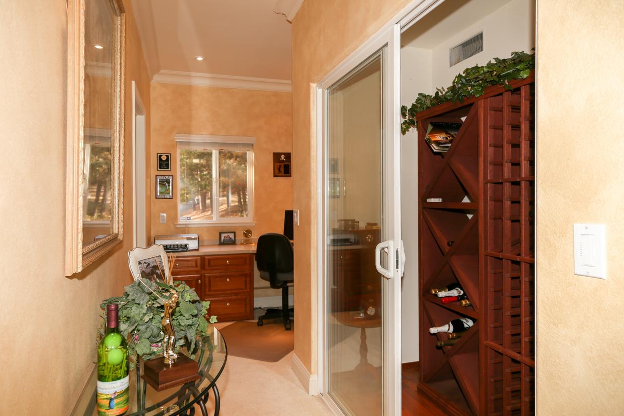 11283 Lower Circle, Grass Valley, CA 95949