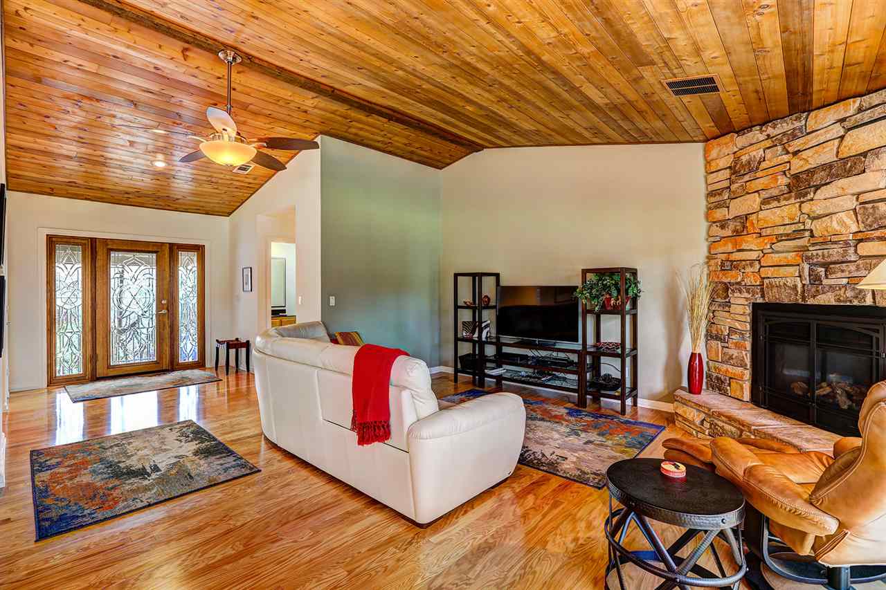 16008 Gary Way, Grass Valley, CA 95949