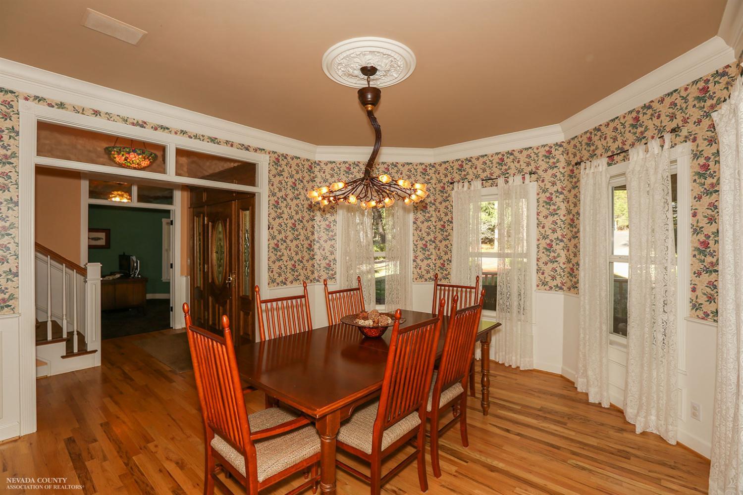 12927 Woodstock Dr, Nevada City, United States 95959