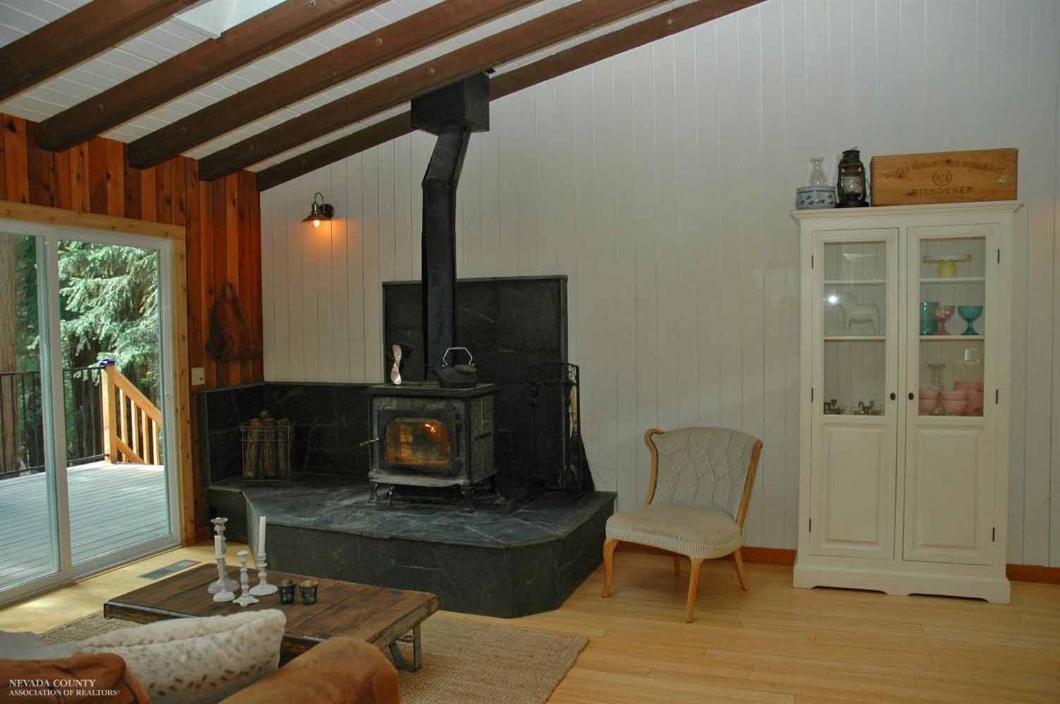 12332 Madrona Way, Nevada City, United States 95959