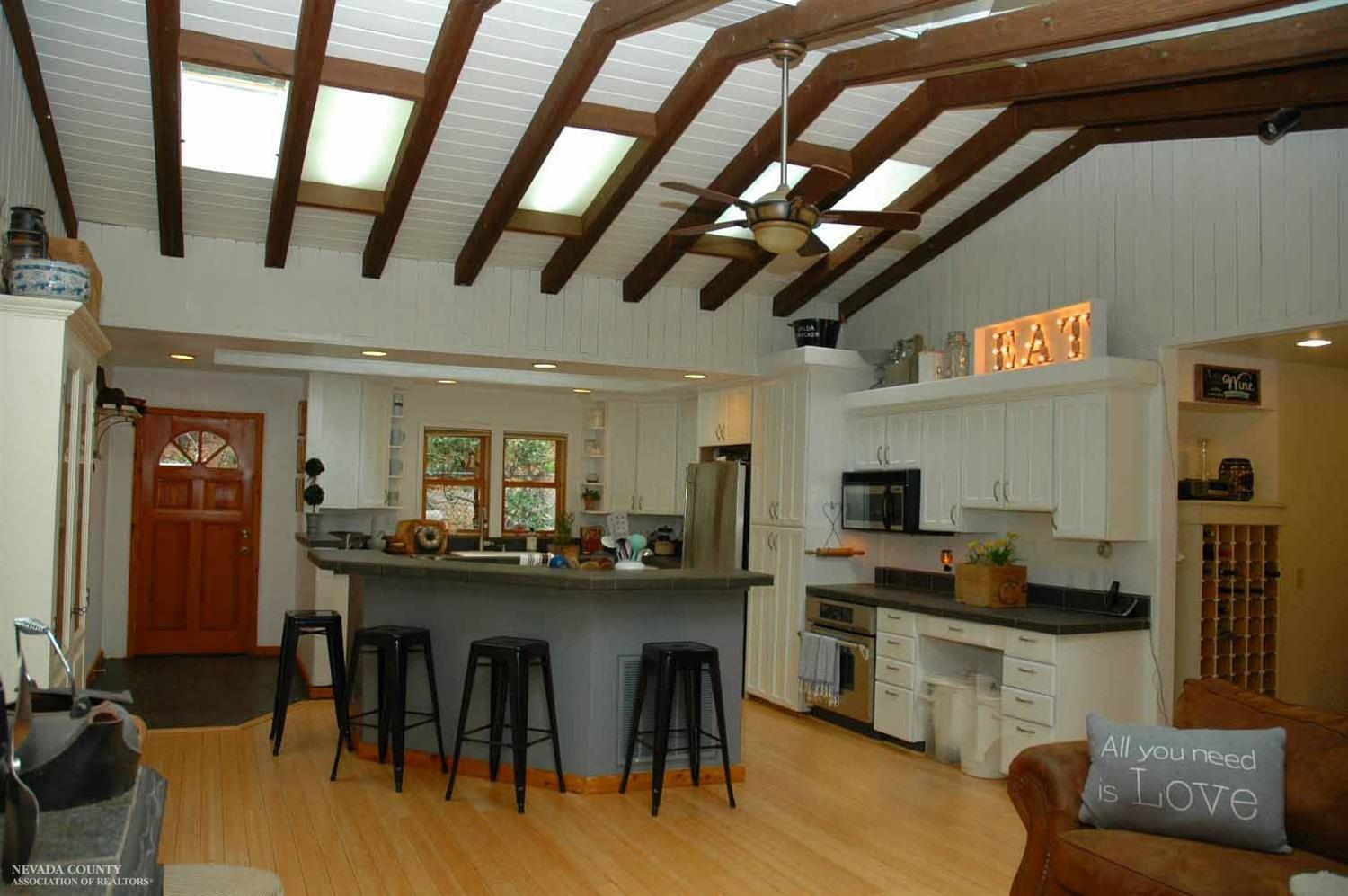 12332 Madrona Way, Nevada City, United States 95959