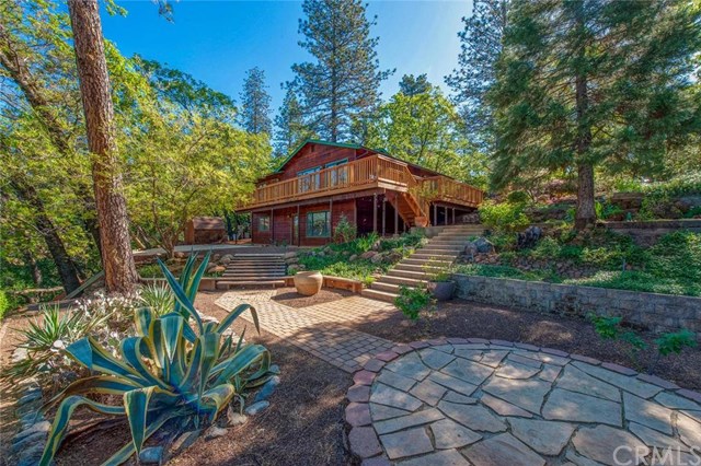 213 Pacific Dr