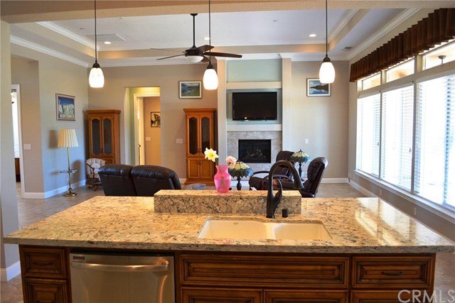 392 Bay Tree Dr, Paradise, United States 95969
