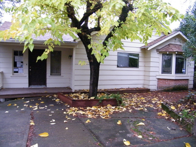 1313 Walnut AveRedding, CA, 96001Shasta County