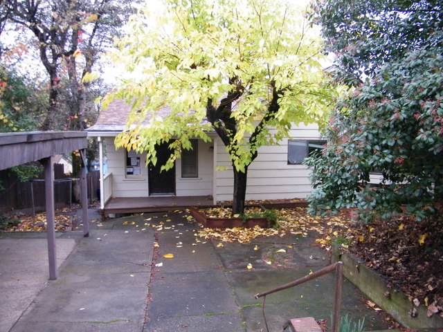 1313 Walnut AveRedding, CA, 96001Shasta County