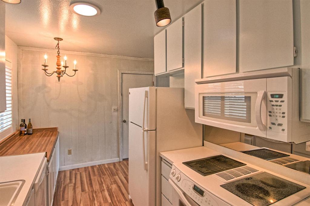 171 Village Dr, Redding, CA 96001