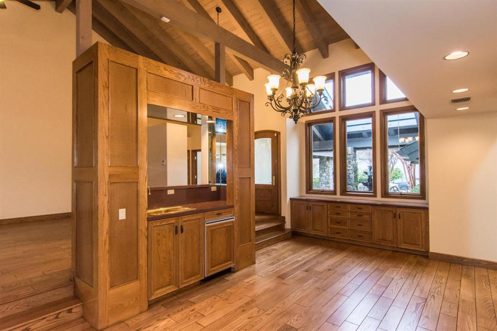 3707 Sunday, Redding, United States 96001