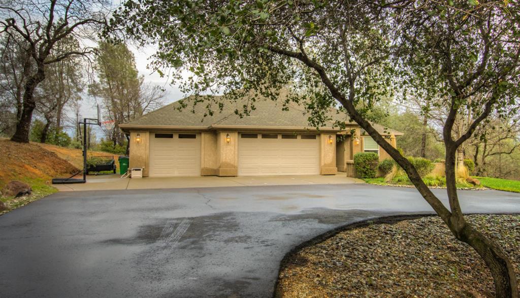 10367 White Star, Redding, United States 96001