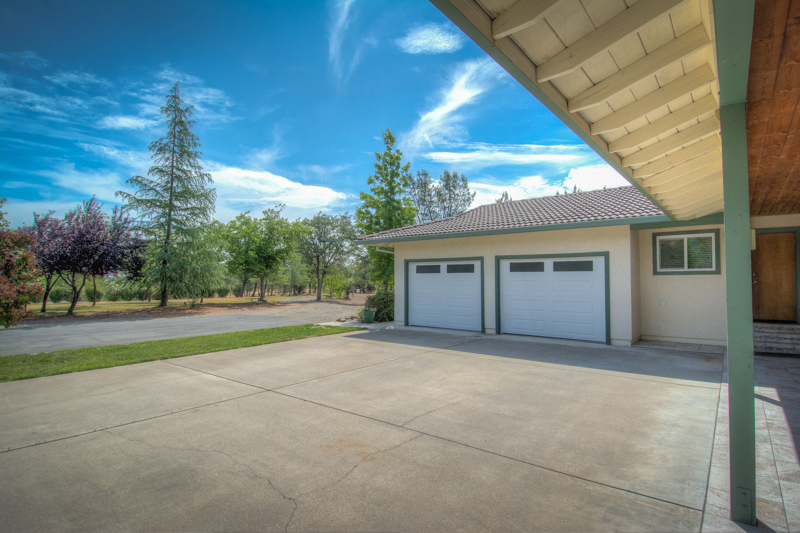 15200 La Paloma Way, Redding, United States 96001