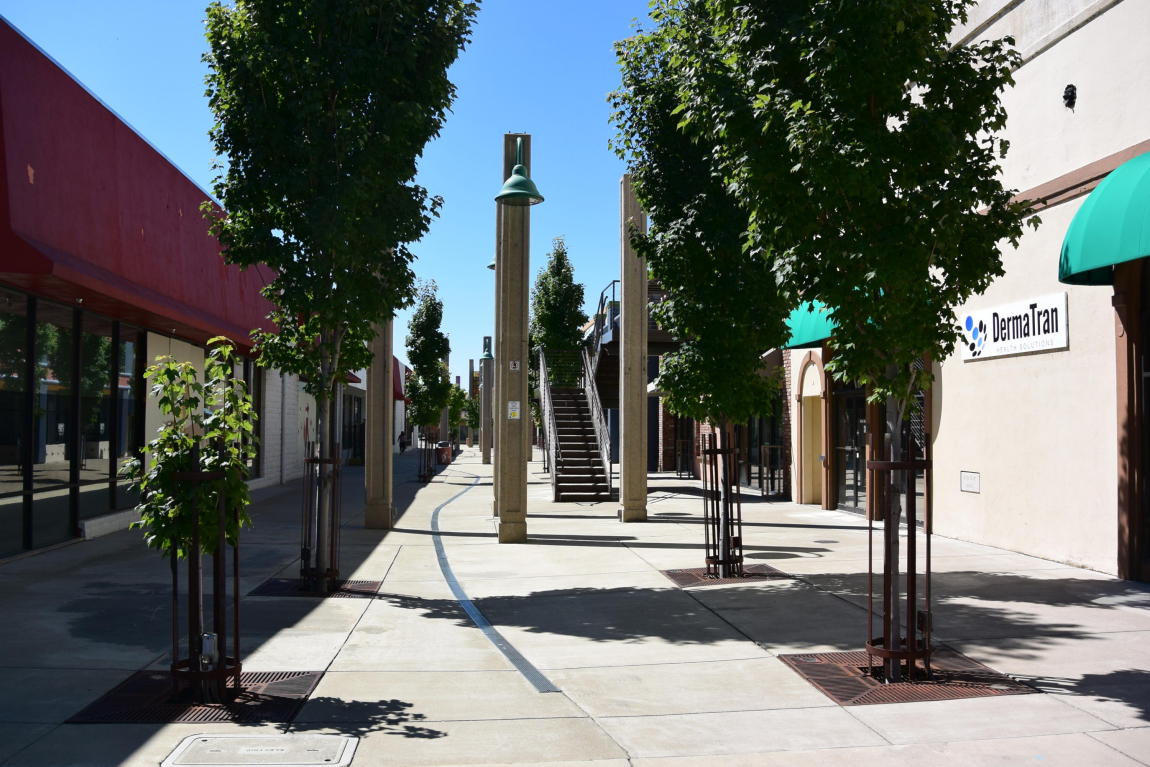 1504 MARKET ST, Redding, CA 96001