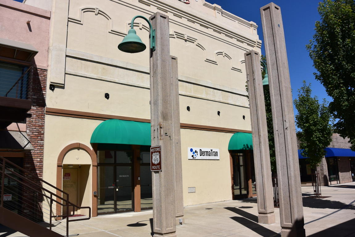 1504 MARKET ST, Redding, CA 96001