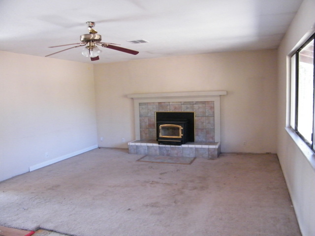 8872 Simmons RdRedding, CA, 96001Shasta County