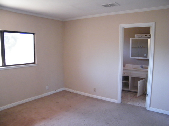 8872 Simmons RdRedding, CA, 96001Shasta County