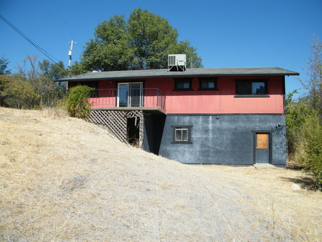 8872 Simmons RdRedding, CA, 96001Shasta County
