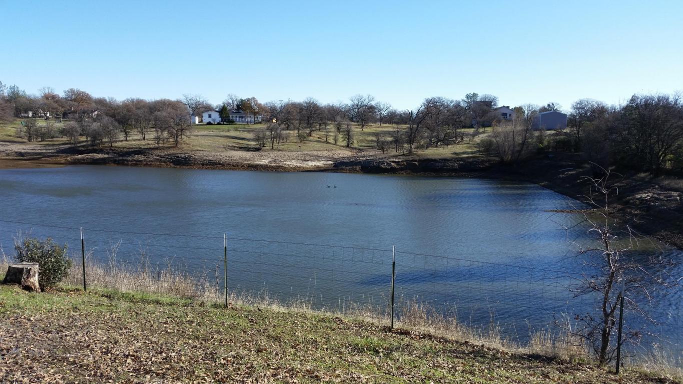 9273 Pond View Dr, Redding, CA 96002
