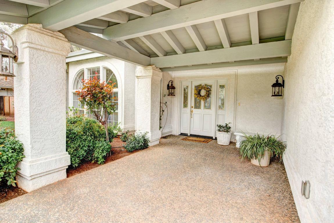 4244 SARATOGA DR, Redding, CA 96002