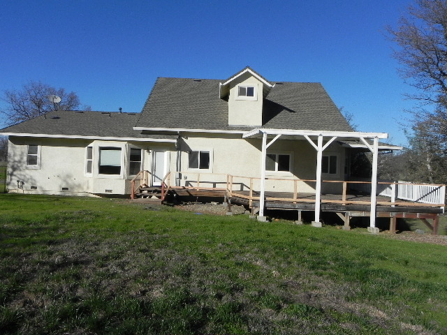 10738 Green Oaks LnRedding, CA, 96003Shasta County