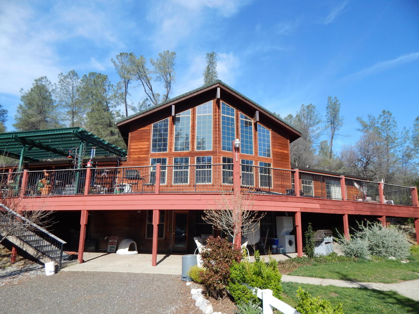 12500 Bailey Road, Redding, United States 96003