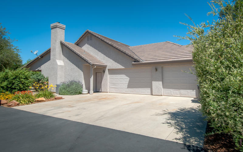 13195 TIERRA OAKS DR, Redding, CA 96003