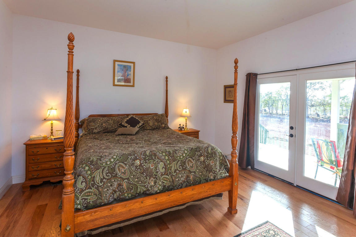 25150 DERSCH Rd, Anderson, CA 96007