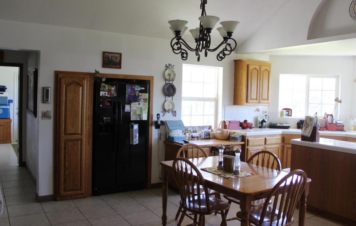 37268 VEDDER RD, Burney, CA 96013