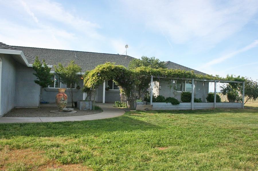 21215 GYLE RD, Corning, CA 96021