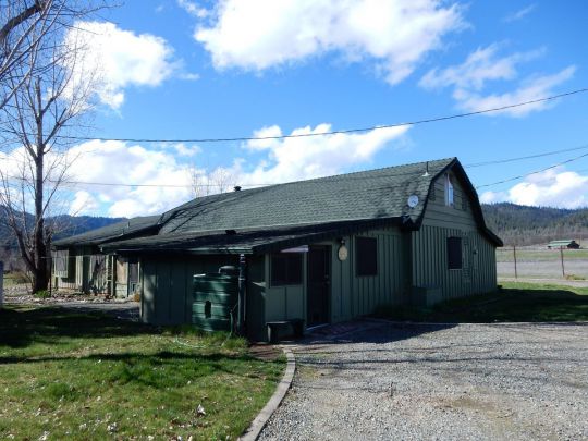 895 Hyampom Rd, Hayfork, CA 96041