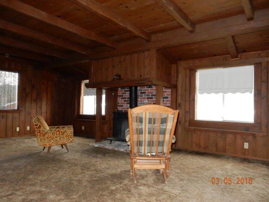 895 Hyampom Rd, Hayfork, CA 96041