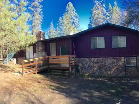 41 Olsen Creek Rd, Hyampom, CA 96046