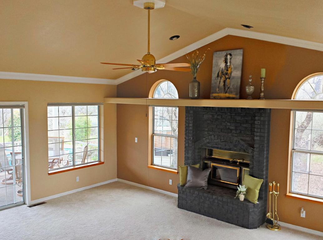23612 LITTLE RIDGE RD, Oak Run, CA 96069
