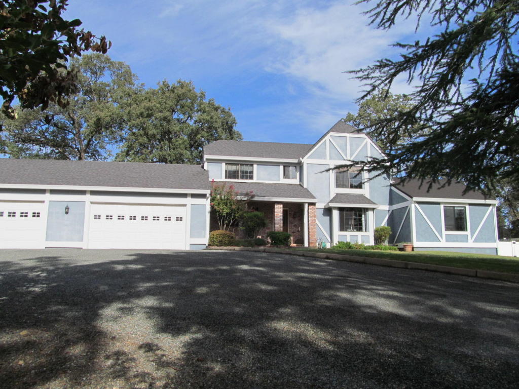 21906 Coloma Dr, Palo Cedro, CA 96073