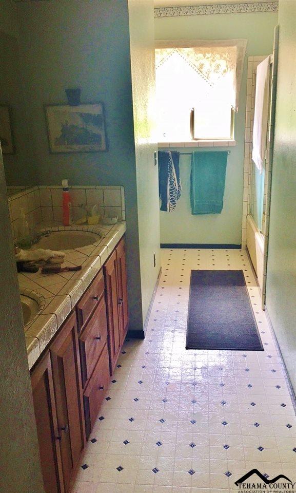 14215 Wyndhaven Drive, Red Bluff, CA 96080