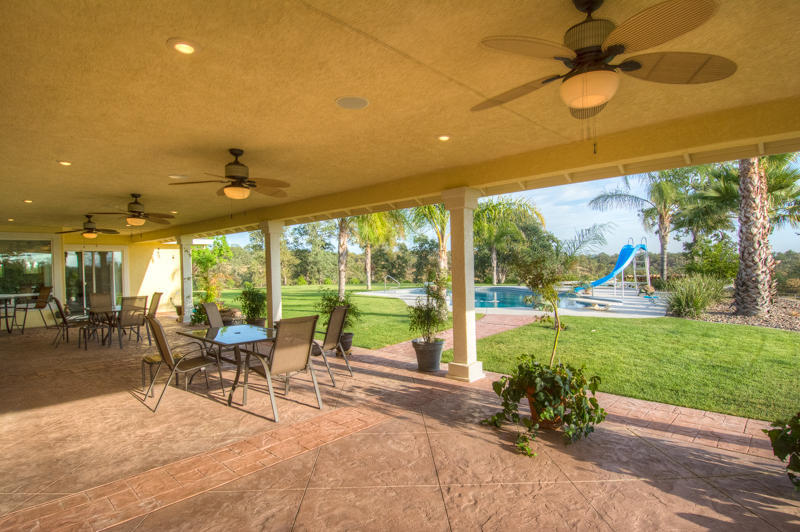 21475 ROLLING OAKS DR, Red Bluff, CA 96080
