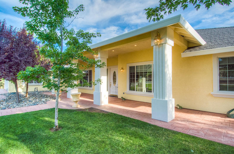 21475 ROLLING OAKS DR, Red Bluff, CA 96080