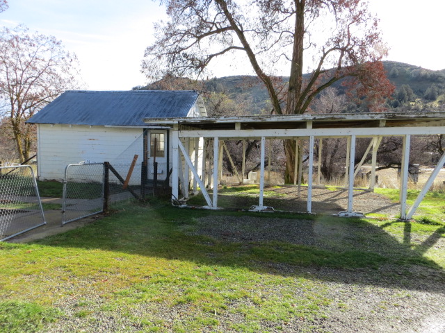 3504 State Highway 263Yreka, CA, 96097Siskiyou County
