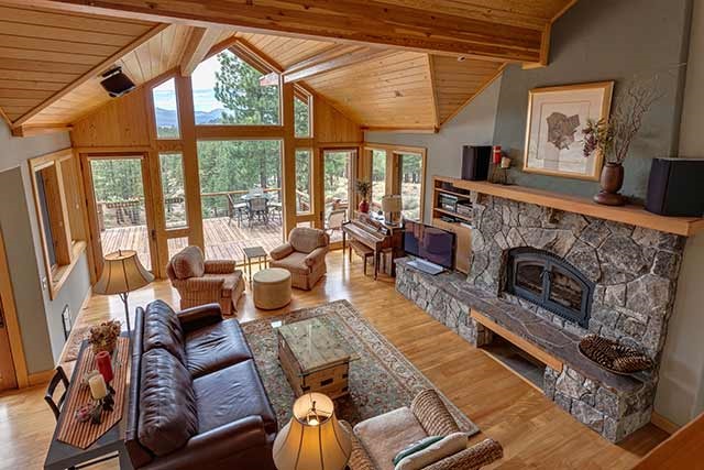 696Dancing Bears, Clio, CA 96106