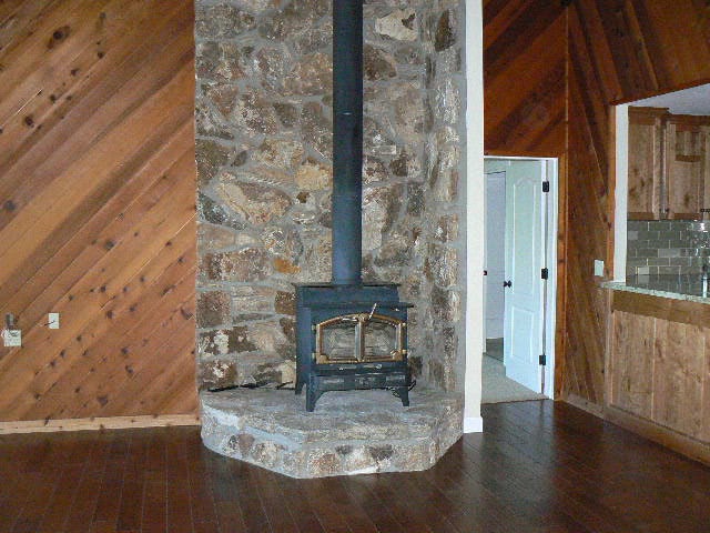 720 W Mountain Ridge Road, Lake Almanor, CA 96137